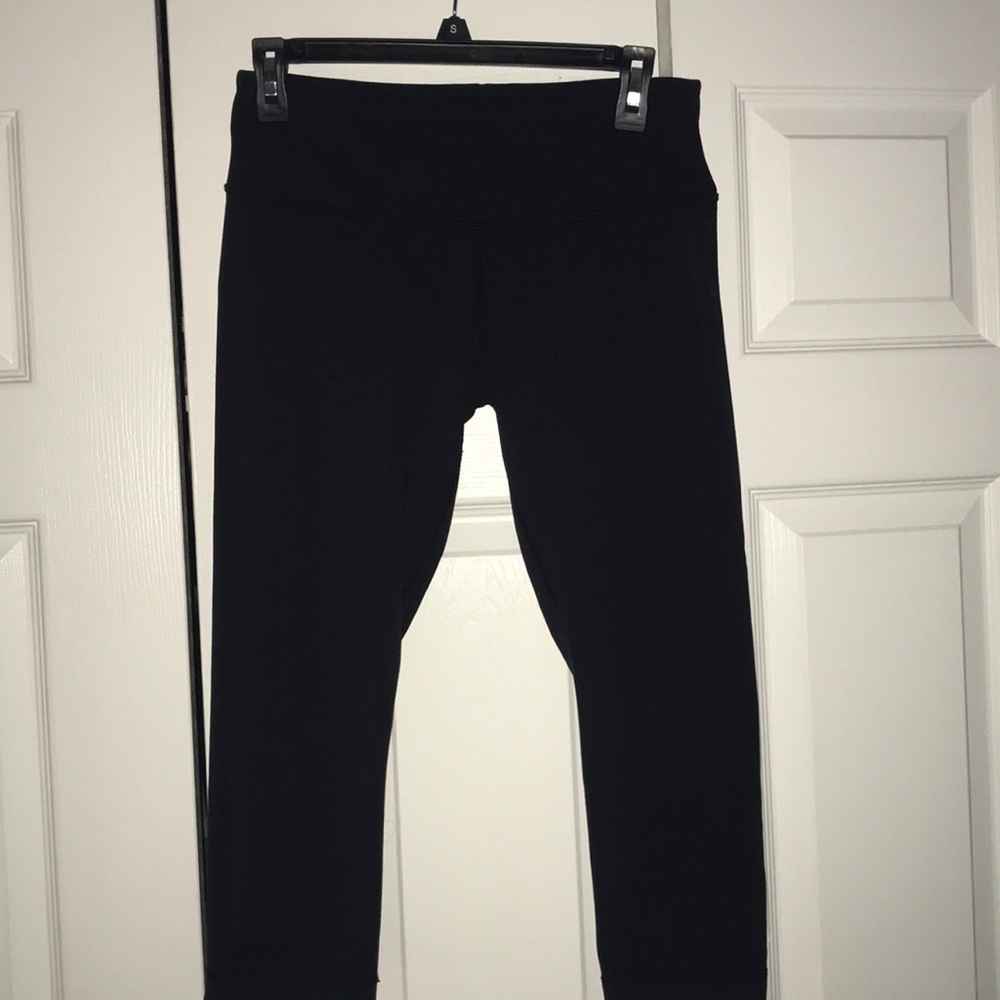 Lulu lemon crop leggings sz 8